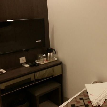 Hotel Kalpana Elite Bombaim Exterior foto